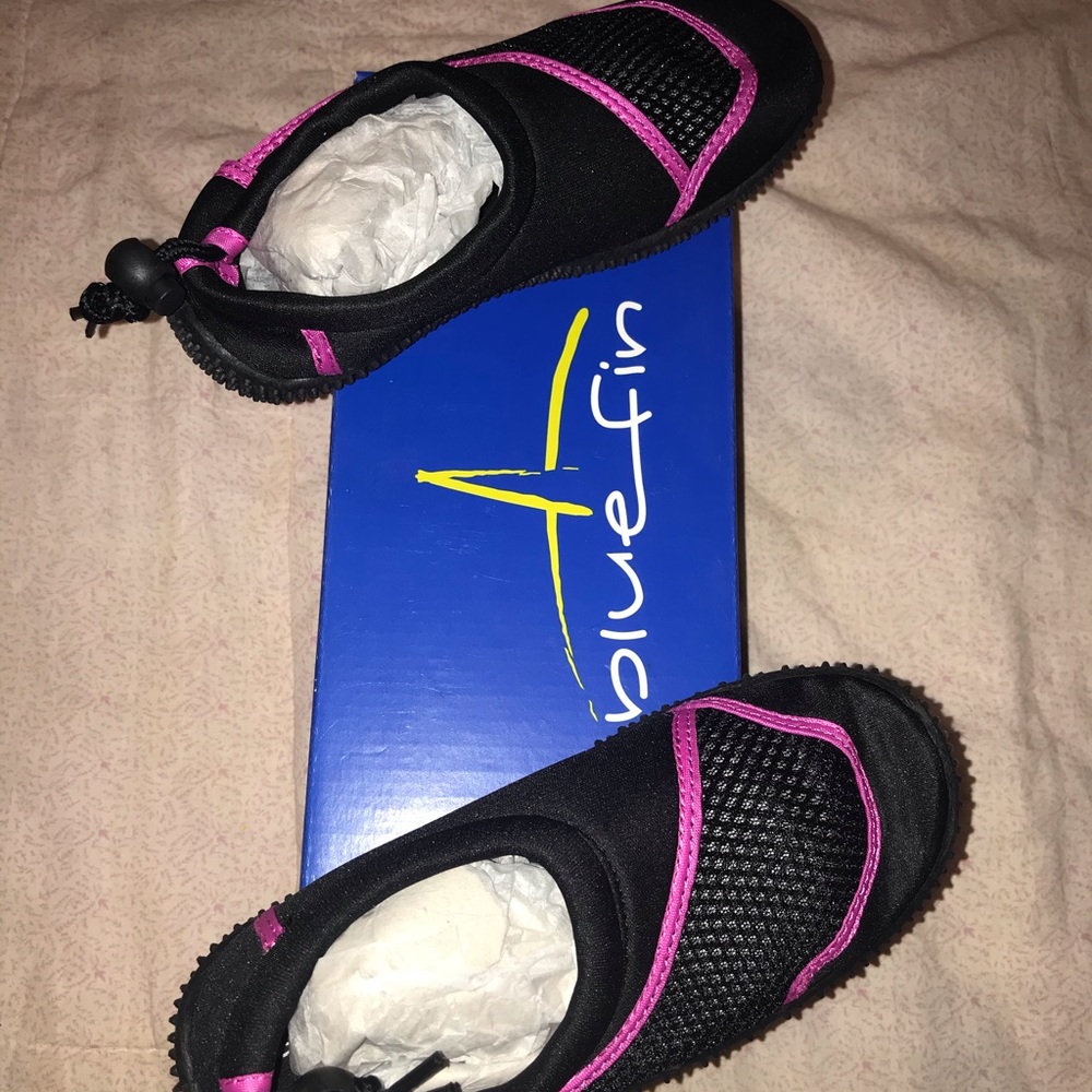 Girls water shoes